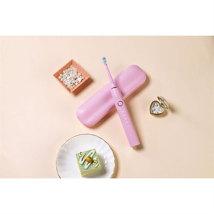 Brosse à dents de sagesse forte et propre